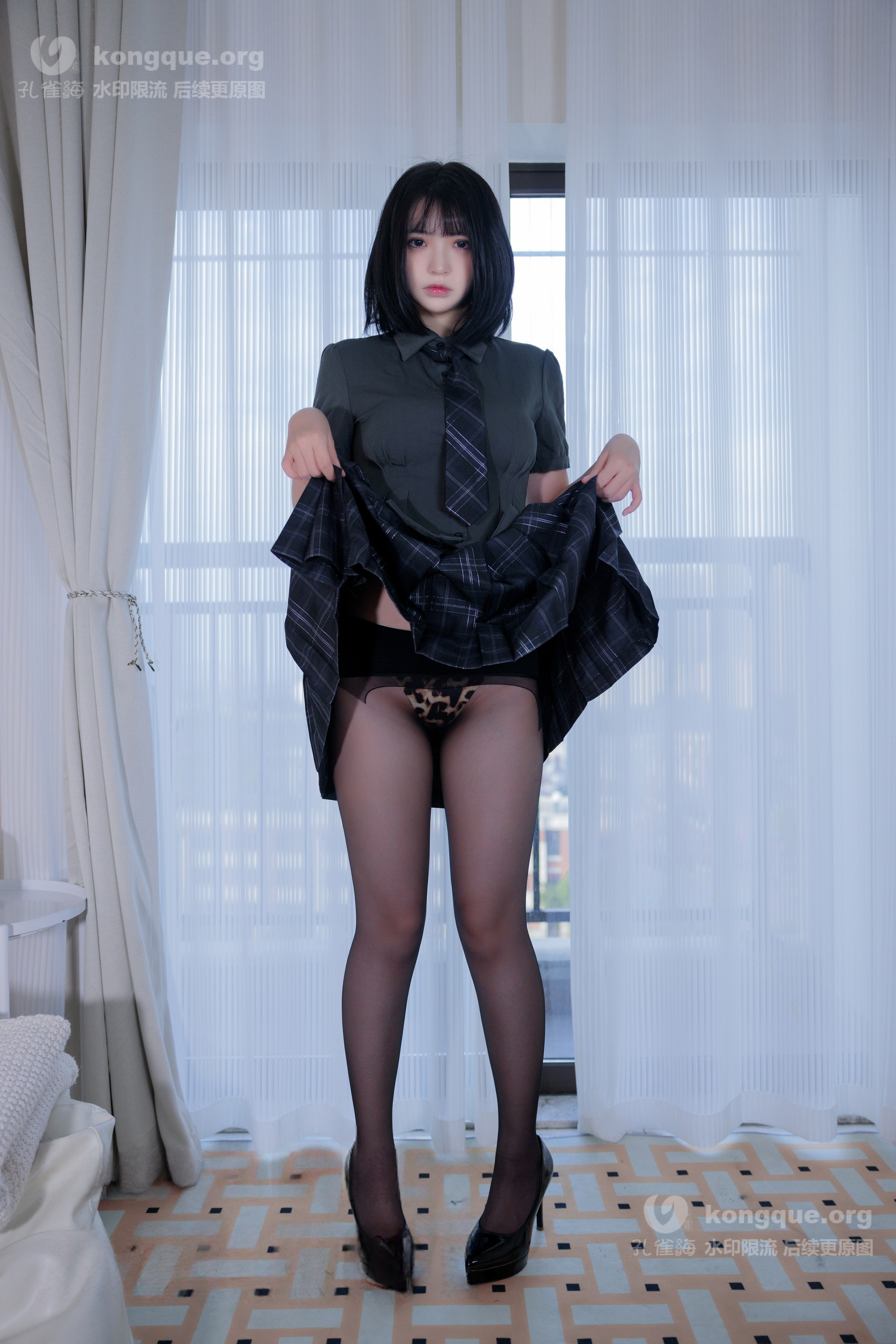 疯猫ss – NO.221 2023年生日本 深色制服[40P]✦自购✦-XikXak